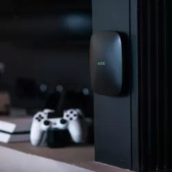 Hub Plus Усъвършенстван контролен панел Hub Plus Усъвършенстван контролен панел